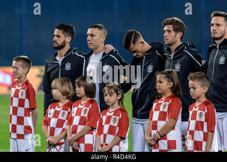 ZAGREB, KROATIEN - 15. NOVEMBER 2018: UEFA Nationen Liga Fussball Spiel Kroatien gegen Spanien. Spanien Spieler Aufstellung Stockfoto