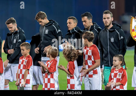 ZAGREB, KROATIEN - 15. NOVEMBER 2018: UEFA Nationen Liga Fussball Spiel Kroatien gegen Spanien. Spanien Spieler Aufstellung Stockfoto