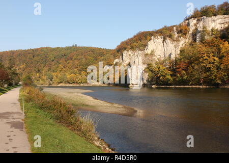 Blick in die weltenburger Enge bei Weltenburg im Altmühltal in Bayern Stockfoto