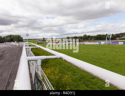 Ein Blick hinunter die Schiene bei Sedgefield Pferderennbahn bei Sedgefield, Co Durham, England, Großbritannien Stockfoto