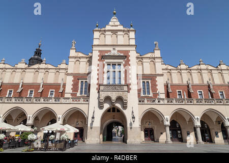 Tuchhallen auf dem Marktplatz in sonniger Tag, Krakau, Polen Stockfoto