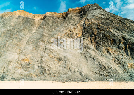 Rauhe hohe Berge in Portugal Stockfoto