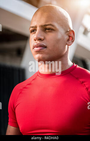 Portrait einer jungen hübschen Profisportler Stockfoto