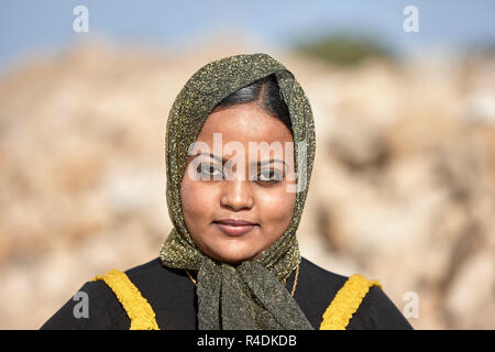 Jung, fröhlich, lächelnd Sudanesische Frau, Sudan, Afrika Stockfoto