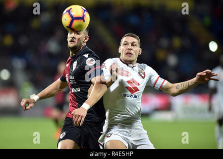 Cagliari, Italien. 26 Nov, 2018 Foto: Andrea Belotti (Torino FC); 26. November, 2018 Cagliari (Italien) Sport Fussball Cagliari Calcio vs Torino italienische Fußball-Liga einen TIM 2018/2019 Sardinien Arena. Im Bild: Andrea Belotti (Torino FC); Quelle: LaPresse/Alamy leben Nachrichten Stockfoto