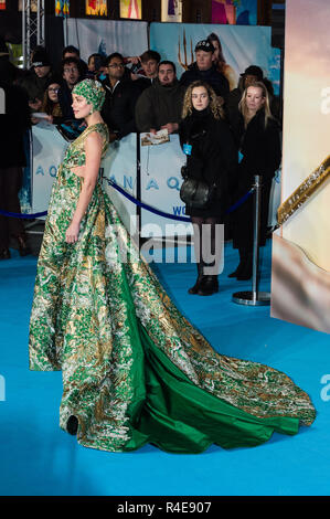 London, Großbritannien. 26. November 2018. Bernstein gehört besucht die Weltpremiere von "aquaman" im Cineworld im Londoner Leicester Square. Credit: Wiktor Szymanowicz/Alamy leben Nachrichten Stockfoto
