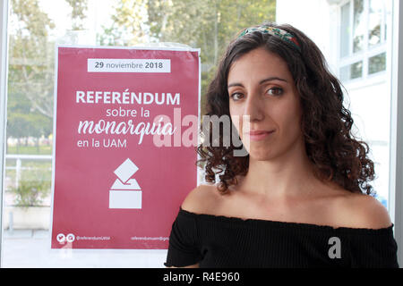 Madrid, Spanien. 31 Okt, 2018. Lucía Nistal, Sprecherin der Initiative von Studenten und Dozenten, die um einen "ferendum' über die Zukunft der spanischen Monarchie an der Autonomen Universität Madrid (UAM) am 29. November veranstalten. (Dpa: die Schmerzen ohne Royals? - Wie Studenten Herausforderung die Monarchie" vom 27.11.2018) Credit: Sofie Czilwik/dpa/Alamy leben Nachrichten Stockfoto