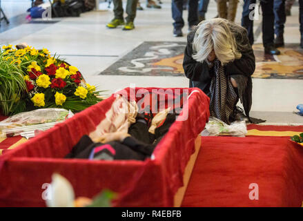 Foto LaPresse - Andrea Panegrossi 27/11/2018 - Roma, Italia. CRONACA La Kamera ardente di Bernardo Bertolucci al Campidoglio Foto Andrea Panegrossi LaPresse - 27/10/2018 - Rom, Italien Das brennende Zimmer von Bernardo Bertolucci auf dem Campidoglio Stockfoto