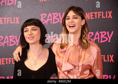 Rom 27 Nov 2018 - Kino Giulio Cesare - Präsentation italienischen Original Serie Netflix "Baby" Alice Pagani und Benedetta Porcaroli Credit: Giuseppe Andidero Credit: Giuseppe Andidero/Alamy leben Nachrichten Stockfoto