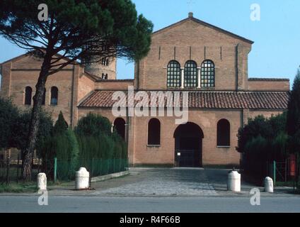 Basilika S. Apollinare in Classe, in der Nähe von Ravenna, Italien. Stockfoto