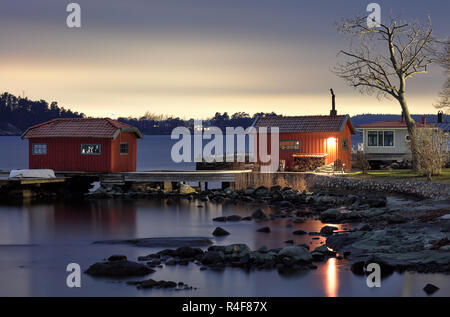 Karlsudd, in der Nähe von Vaxholm, Schweden, bei Nacht Stockfoto