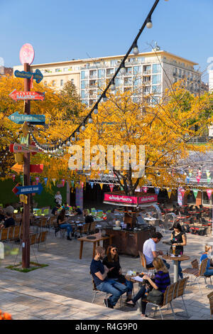 Outdoor Cafe in Erzsebet Park, Budapest, Ungarn Stockfoto