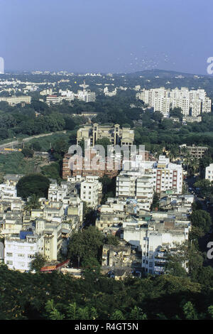 Luftaufnahme der Stadt in der Nacht, Pune, Maharashtra, Indien, Asien Stockfoto