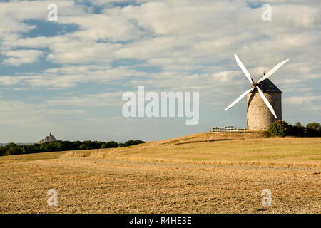 Moulin de Moidrey Windmühle in der Nähe von Le Mont-Saint Michel Stockfoto