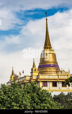 Der Stupa an der Spitze der Wat Saket, auch bekannt als die goldenen Bergs, im historischen Viertel von Bangkok, Thailand-Hauptstadt. Stockfoto