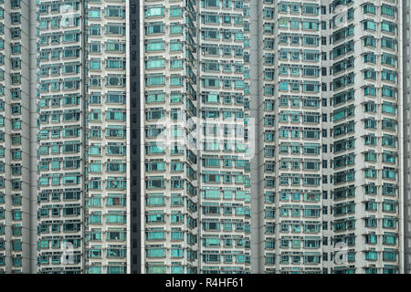 Hongkong Wohnungen Block in Tung Chung. Hongkong ist eine der am dichtesten besiedelten Stadt der Welt Stockfoto