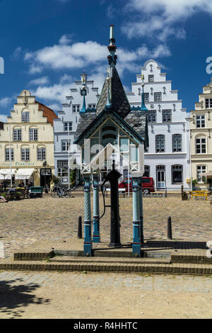 Nordfriesland, Friedrichs Stadt gut kleines Haus am Markt, Friedrichstadt, Brunnenhäuschen auf dem Markt Stockfoto