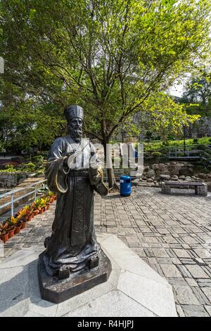 Statue von Pater Matteo Ricci, ein italienischer Priester, der Jesuiten Missionen in China gegründet, Macau Stockfoto