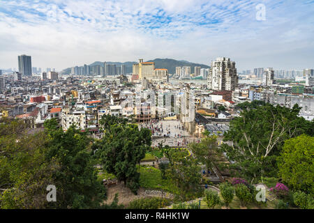 Stadtbild von Macau das historische Zentrum und die Ruinen von St. Paul's gesehen von Fortaleza Do Monte (oder Monte Forte) Stockfoto