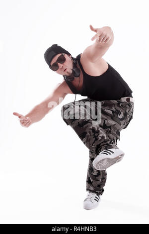 Im vollen Wachstum. Studio Portrait einer harten Rapper in Sonnenbrille. isoliert auf weißem Stockfoto