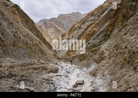 Trekking in Lamayuru - Wanla, in der Nähe von Lamayuru, Ladakh, Jammu und Kaschmir, Indien Stockfoto