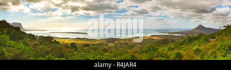 Blick vom Aussichtspunkt. Mauritius. Panorama Stockfoto