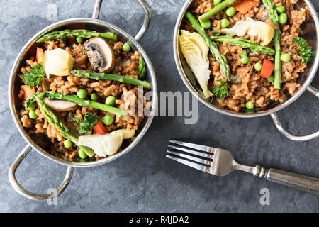 Gesunde vegane Paella Stockfoto