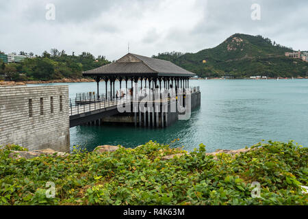 Der hölzerne Blake Pier auf der Küstenlinie von Stanley entfernt, Hong Kong Island Stockfoto