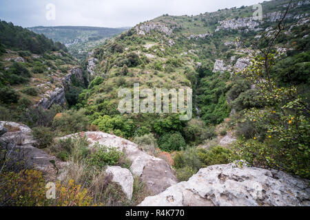 Nekropolis von Pantalica, Sizilien, Insel, Italien, Europa. Stockfoto