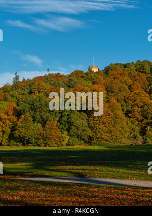Grant Park Forres, Moray, Schottland in herbstlichen Farben. Stockfoto