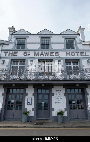 St Mawes Hotel direkt am Meer in St Mawes an der Südküste von Cornwall, England, Großbritannien Stockfoto