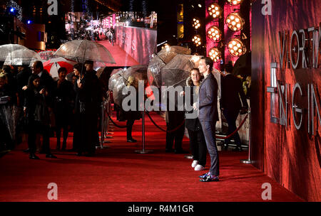 Robert Sheehan an der Sterblichen Motoren Welt Premiere im Cineworld in Leicester Square, London statt. Stockfoto