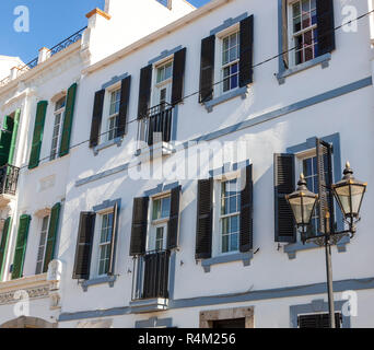 Typische Architektur der Häuser in Gibraltar. Stockfoto