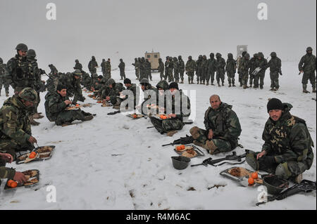 Kabul Kabul/Afghanistan - ca. 2008: Die Kabul militärischen Training Center ist ein Basic Training Center für die afghanischen Streitkräfte. Stockfoto