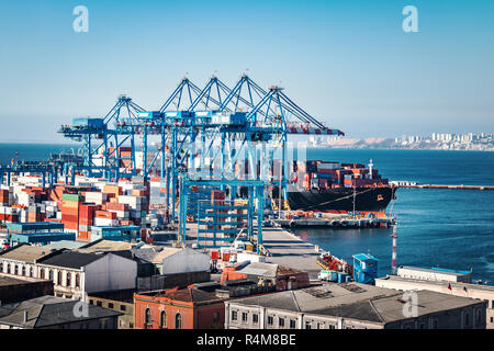 Luftaufnahme von Valparaiso Hafen von Cerro Cordillera Gebirge Valparaiso, Chile Stockfoto