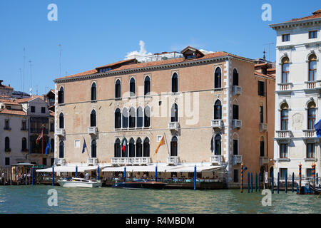 Venedig, Italien - 14 AUGUST 2017: berühmten Gritti Palace 5 Sterne Luxushotel in einem sonnigen Sommertag in Venedig, Italien Stockfoto