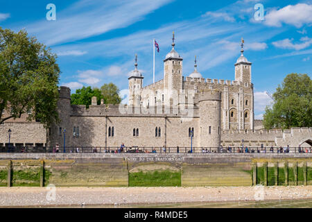 Tower von London und Verräter' Gate, London, UK Stockfoto