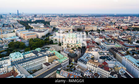 Karlskirche, historischen Kirche in der Nähe von Wieden Wien, Österreich Stockfoto