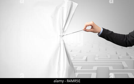 Hand Herausziehen des Papiers Vorhang, wechselnde Szene Konzept Stockfoto