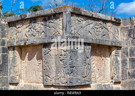 Details von Schnitzereien in Chichen Itza Stockfoto