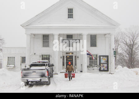 Das Petersham Hotel Country Store an einem verschneiten Wintertag Stockfoto