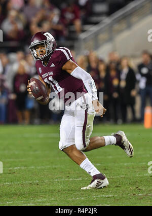 November 24, 2018 College Station, TX... Texas A&M quarterback, Kellen Mond (11), während der NCAA Football Spiel zwischen der Texas A&M Aggies und die LSU Tiger, in College Station, TX. (Absolut komplette Fotograf & Company Credit: Joseph Calomeni/MarinMedia.org/Cal Sport Media) Stockfoto