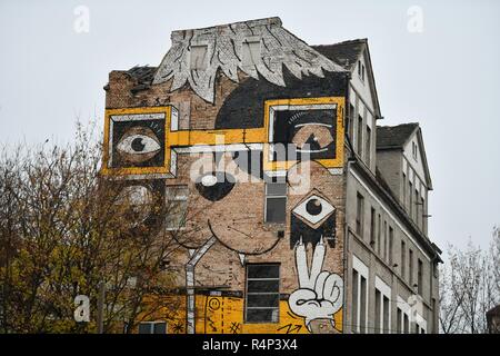 Halle/Saale, Deutschland. 28 Aug, 2018. Eine Gemalte Haus, Deutschland, Stadt Halle (Saale), 22. November 2018. Credit: Frank Mai | Nutzung weltweit/dpa/Alamy leben Nachrichten Stockfoto