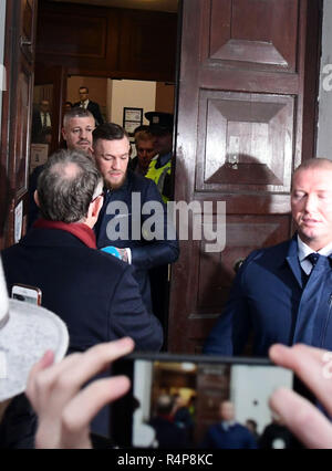 Naas, Kildare, Irland. 28. Nov 2018. Conor McGregor verlassen Amtsgericht nach für das Schnellfahren Credit: John Rooney/Alamy Leben Nachrichten geladen wird Stockfoto