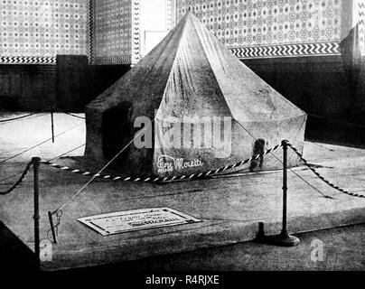 Das rote Zelt der Umberto Nobile Expedition von Felice trojani, das Castello Sforzesco in Mailand im Jahre 1928 ausgesetzt Stockfoto