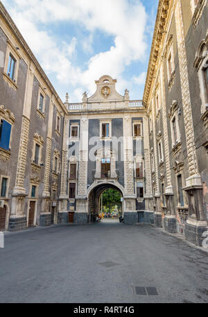 Gateway Porta Uzeda in Catania, Sizilien, Italien Stockfoto