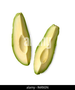 Avocadoscheiben isoliert auf weißem Hintergrund Stockfoto