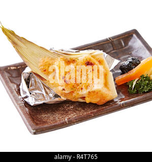 Gebratener Lachs auf schwarzen Paltter fin Stockfoto