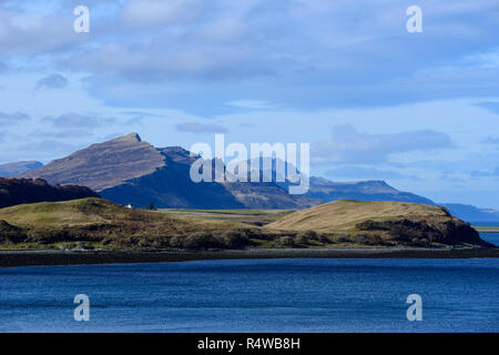 Blick über Loch Sligachan, Isle of Skye, Hochland, Schottland, Großbritannien Stockfoto