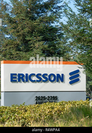 SANTA CLARA, CA/USA - Oktober 20, 2018: Ericsson Corporation Hauptsitz im Silicon Valley. Ericsson ist eine Netzwerk- und Telekommunikationsunternehmen. Stockfoto